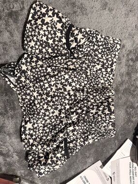Free people Black & White Star Print Shorts size small